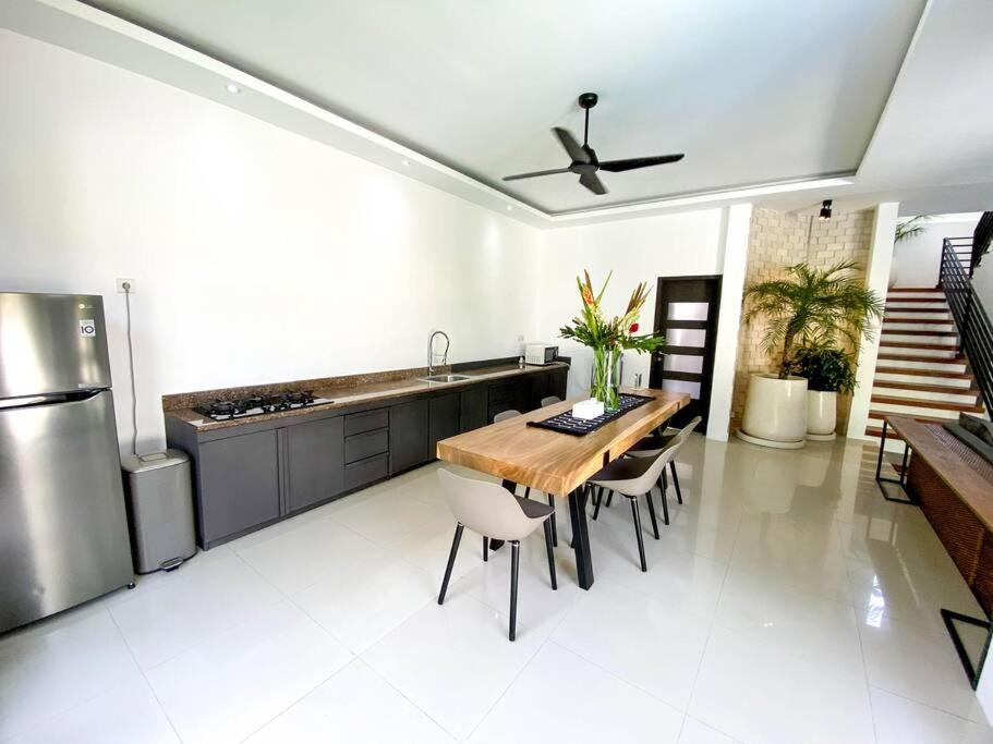 Nika Indi - 2 Bedroom Villa With Pool At Sanur Beach Bagian luar foto